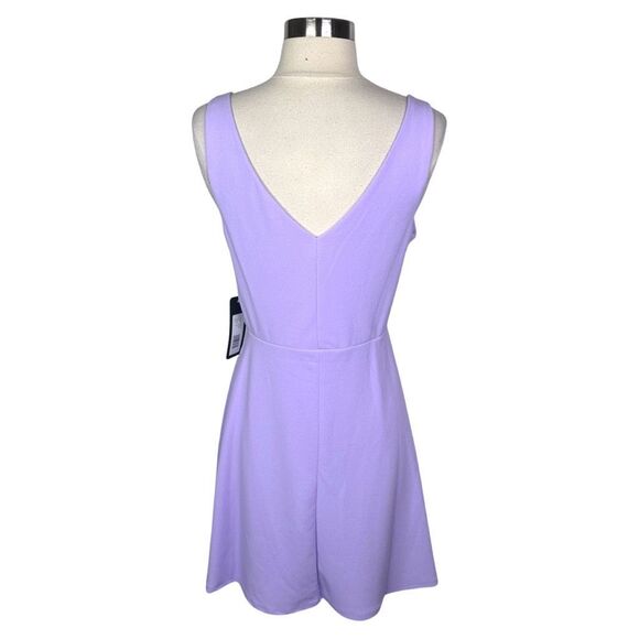 Bebe V-Neck Skater Dress - Size Large - Lilac - Picture 4 of 6